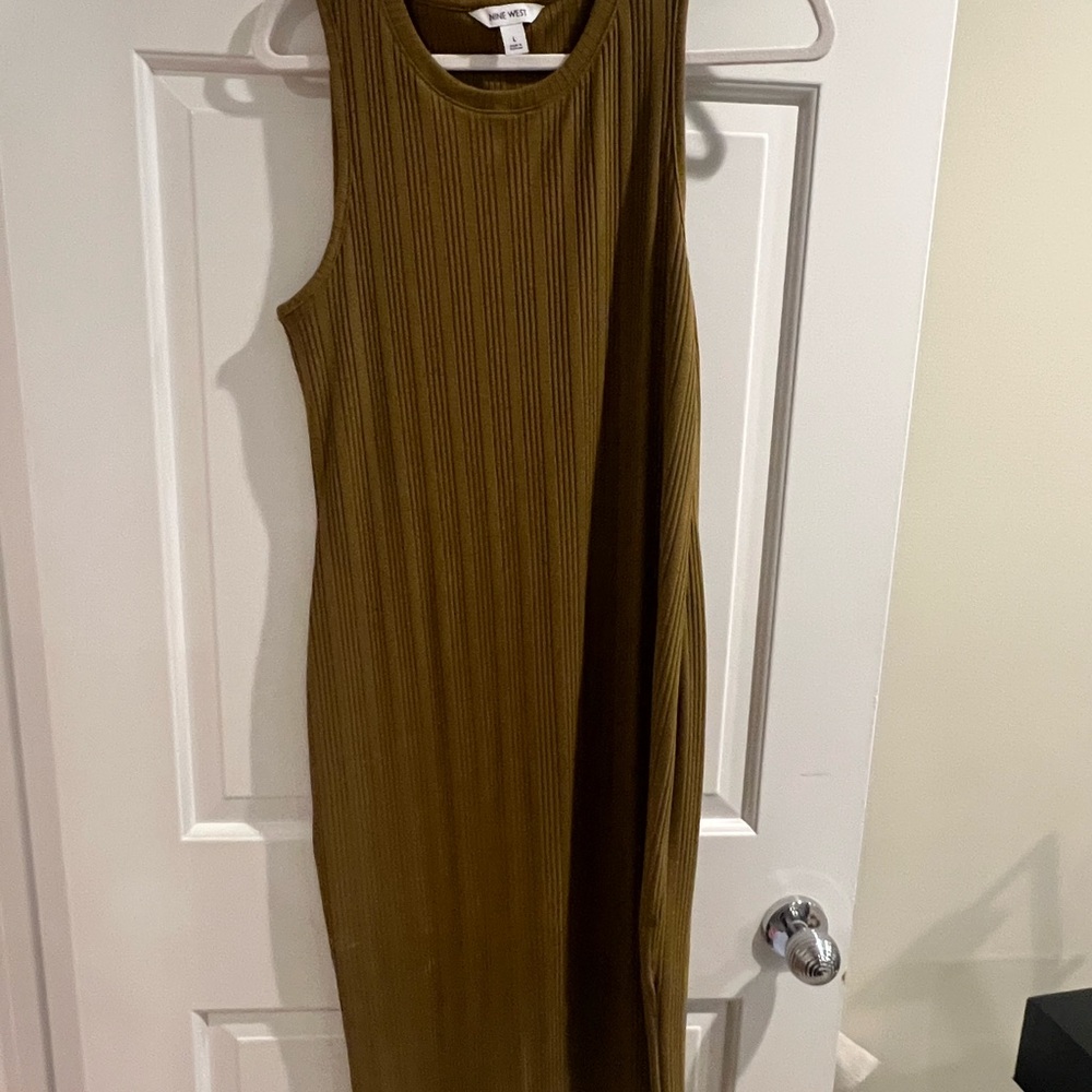 Nine West Olive Ribbed Sleeveless Midi Dress